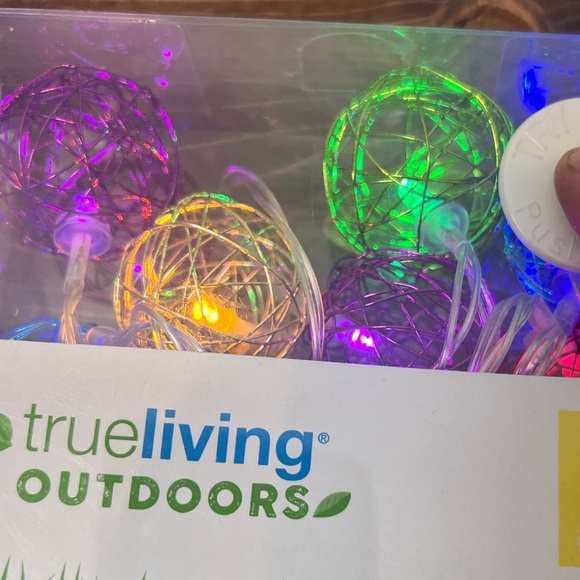 Battery operated LED string lights Metal Globe Colorful 30 light total 3 strings - Picture 3 of 8